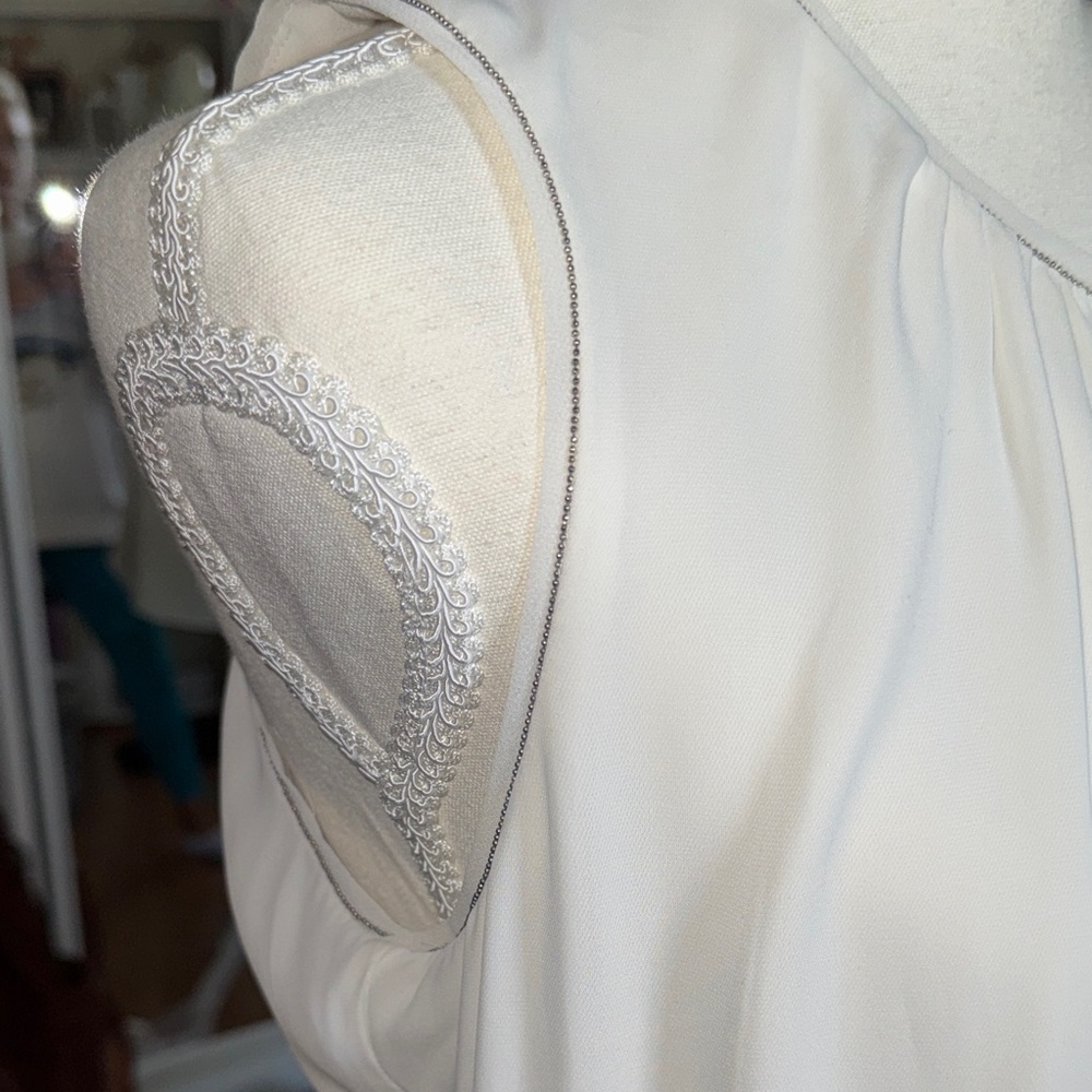 3 Piece Set - White House Black Market Ivory Sleeveless Blouse and 2 Piece Suit - Picture 7 of 13